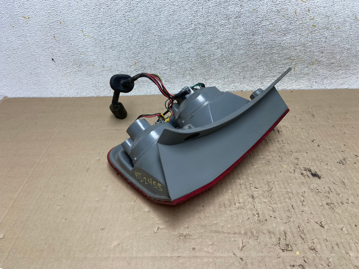 2003 2004 2005 Honda Pilot Left Driver LH Side Tail Light AI2455 LK5