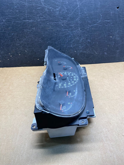 2001-2002 Ford Econoline E250 E350 Van Speedometer Instrument Cluster ah7102 DG3