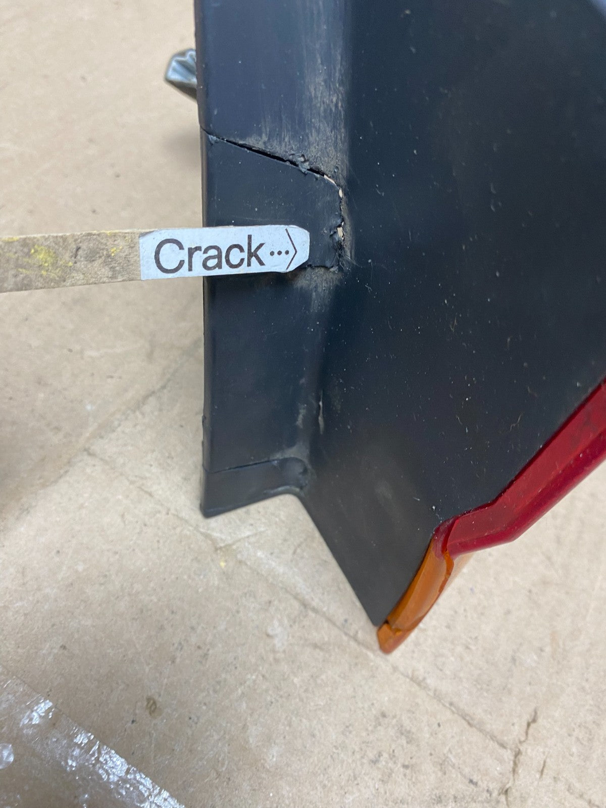2002 2003 2004 Honda Odyssey Right Passenger Side Tail Light AE6760 DW4