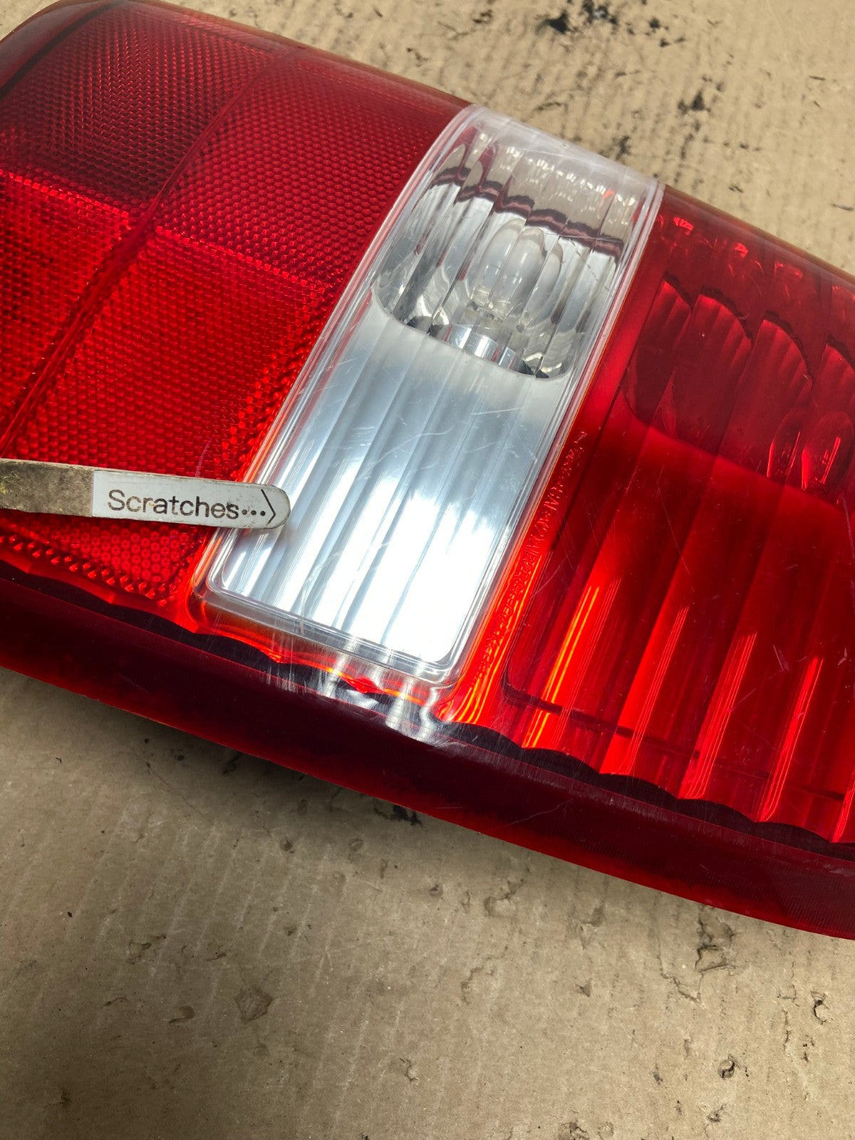 2004 to 2008 Ford F150 F-150 Right Passenger RH Side Tail Light AF7028 LK3