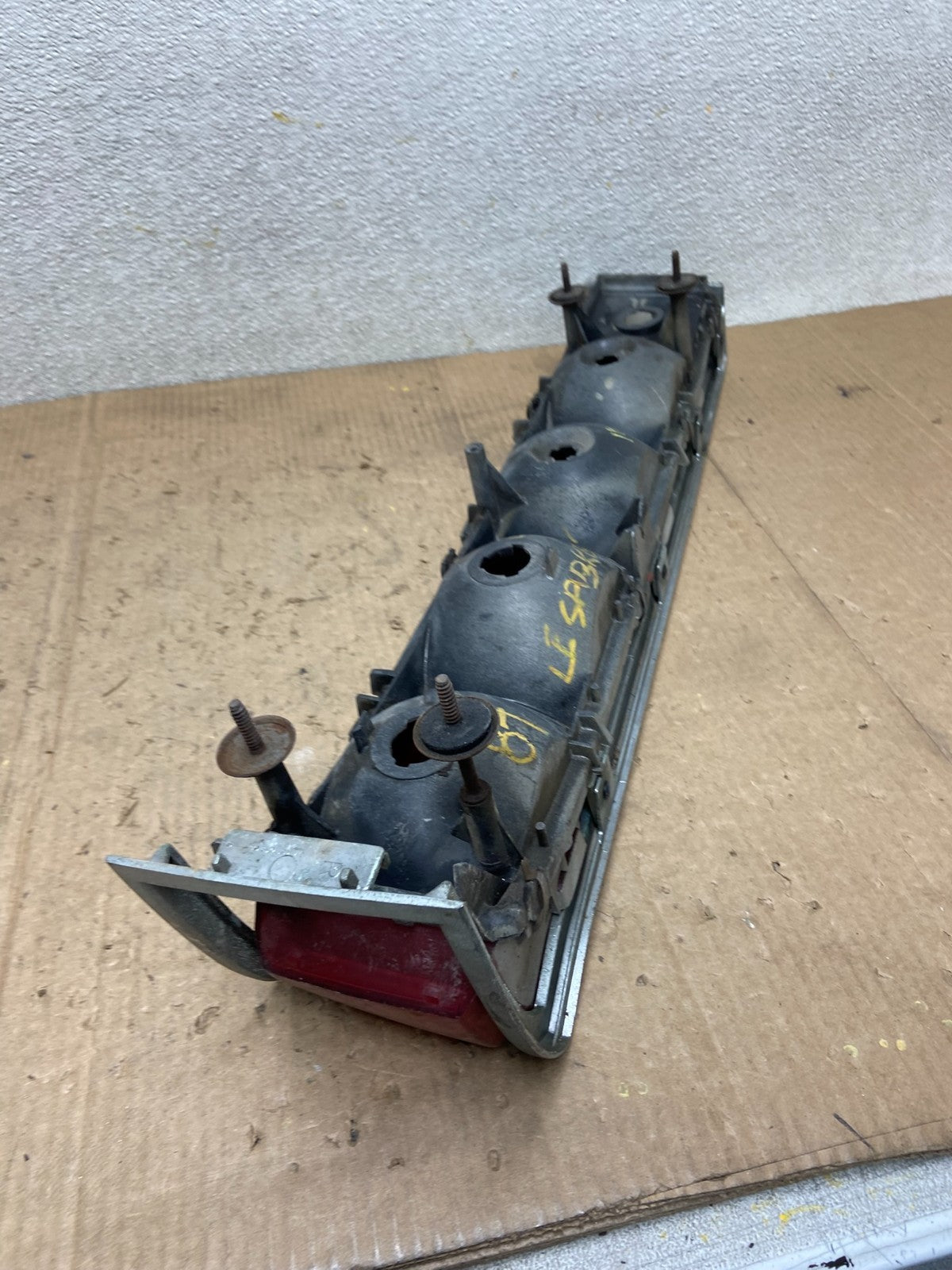 1984 to 1985 Buick Lesabre Right Passenger RH Side Tail Light aa7041 DG9