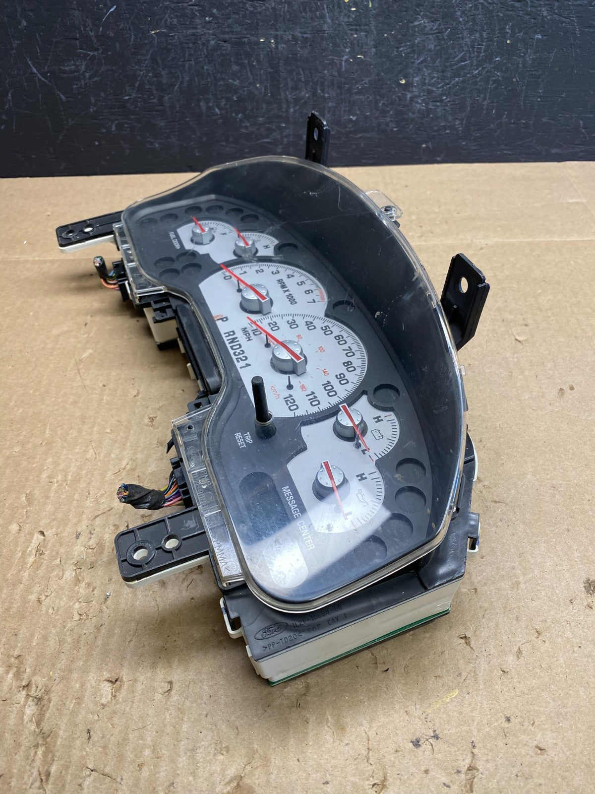 2002 Mercury Mountaineer MPH Instrument Cluster Speedometer AC6467 DG4