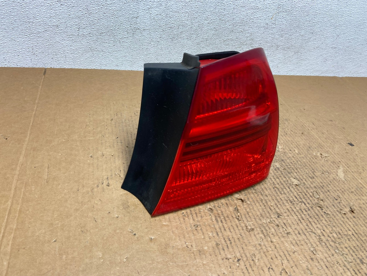 2006 2007 2008 Bmw 328i 3 Series Right Passenger Rh Side Tail Light AE2732 LK2