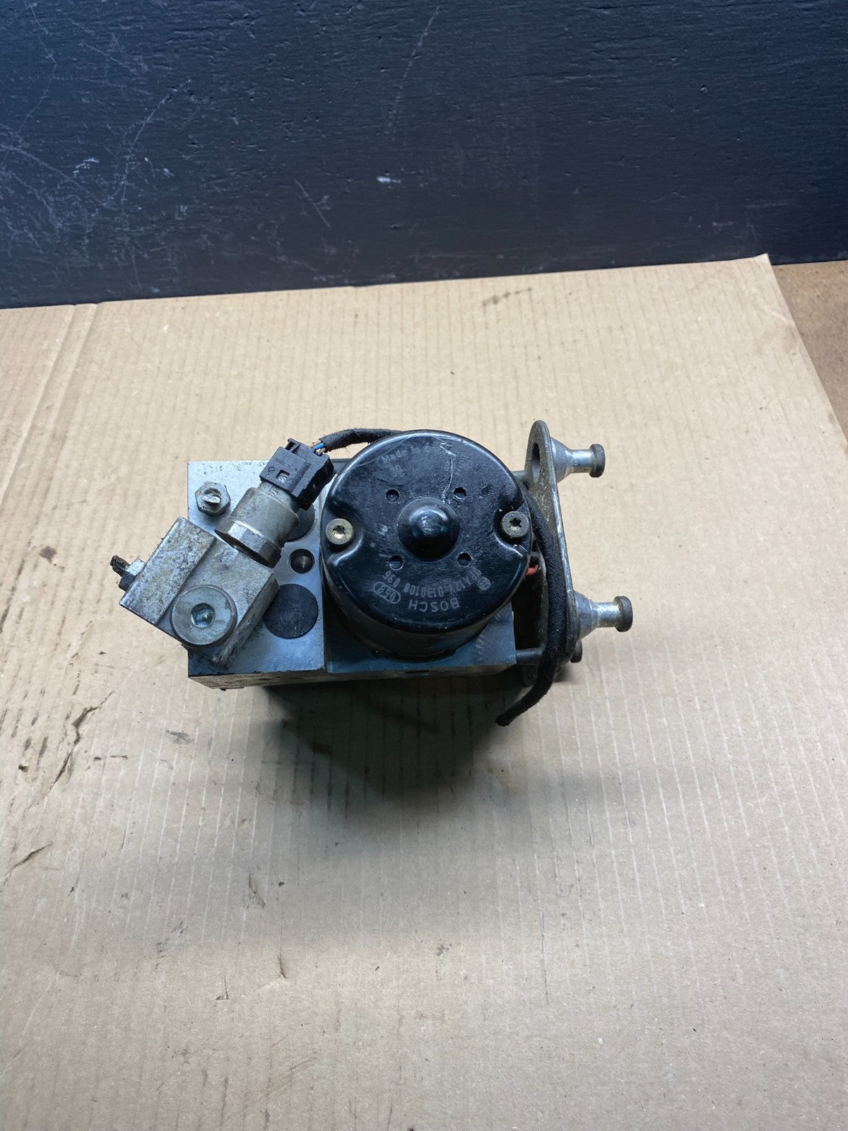 1998-2002 Mercedes W203 C230 CLK320 ABS Anti Lock Brake Pump Module AC0916 DG5
