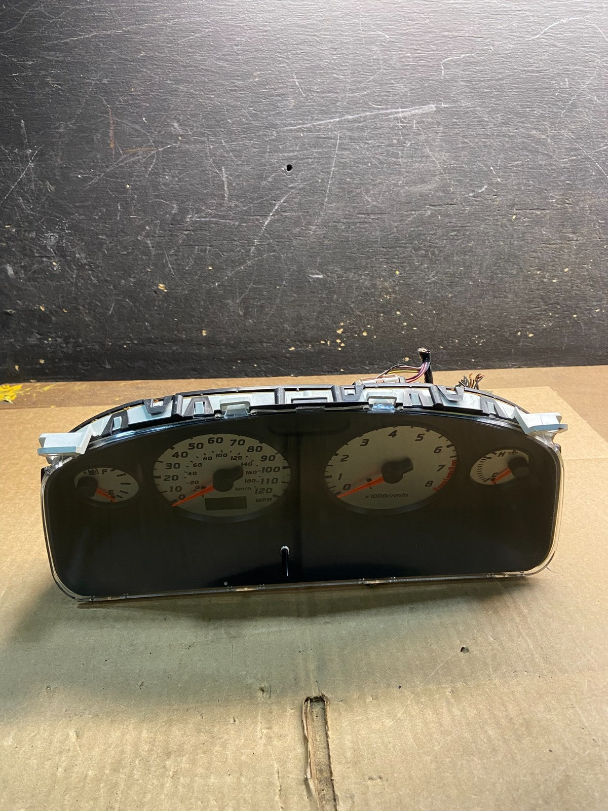2000 Nissan Pathfinder Speedometer Cluster Gauge OEM Y7428 DG0