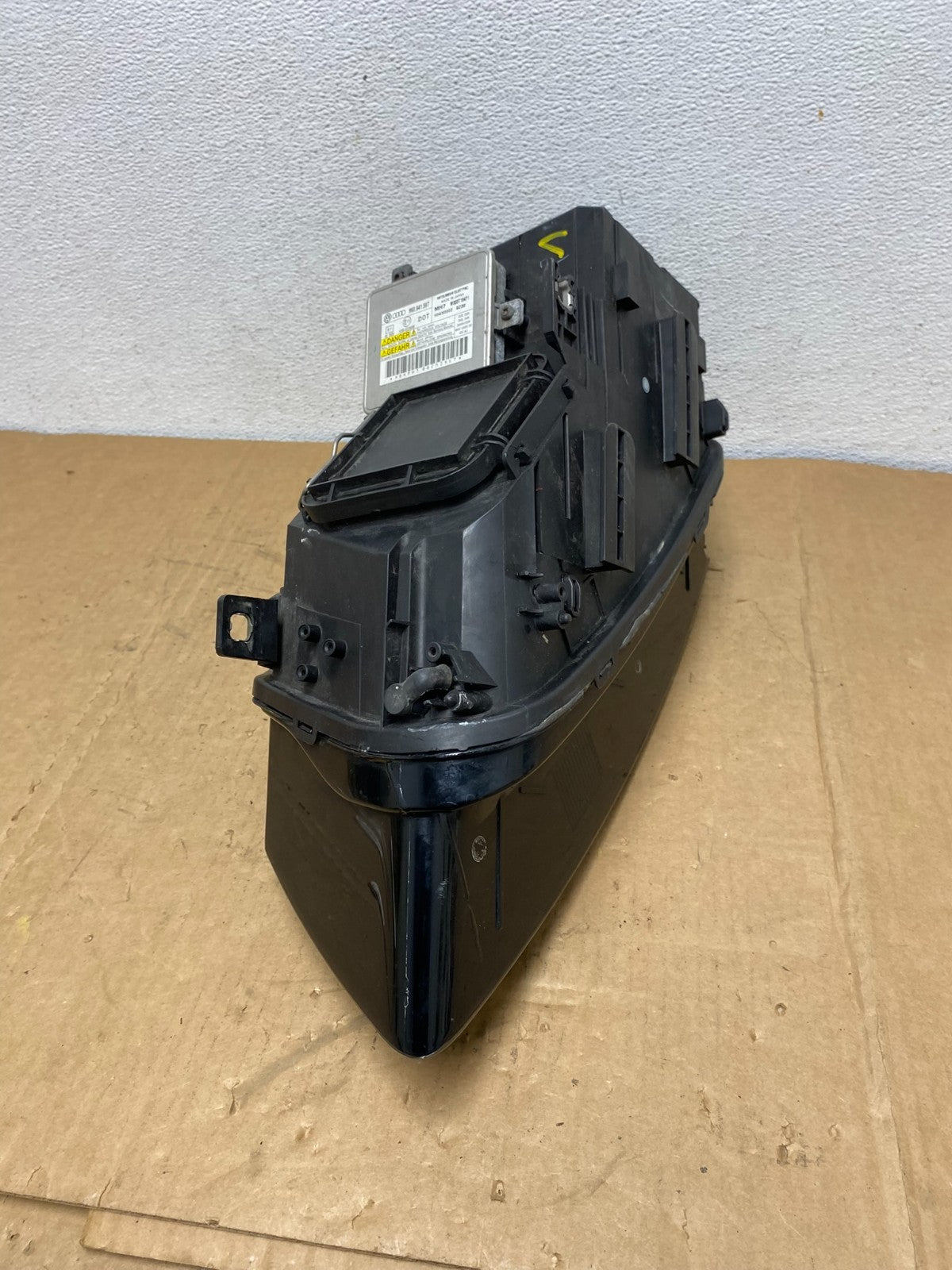 2009 to 2012 Audi Q5 Right Passenger RH Side Xenon HID Headlight AC8571 DW5