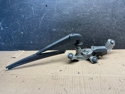2012 to 2017 Toyota Prius V Rear Wiper Windshield Motor v1887 DG1