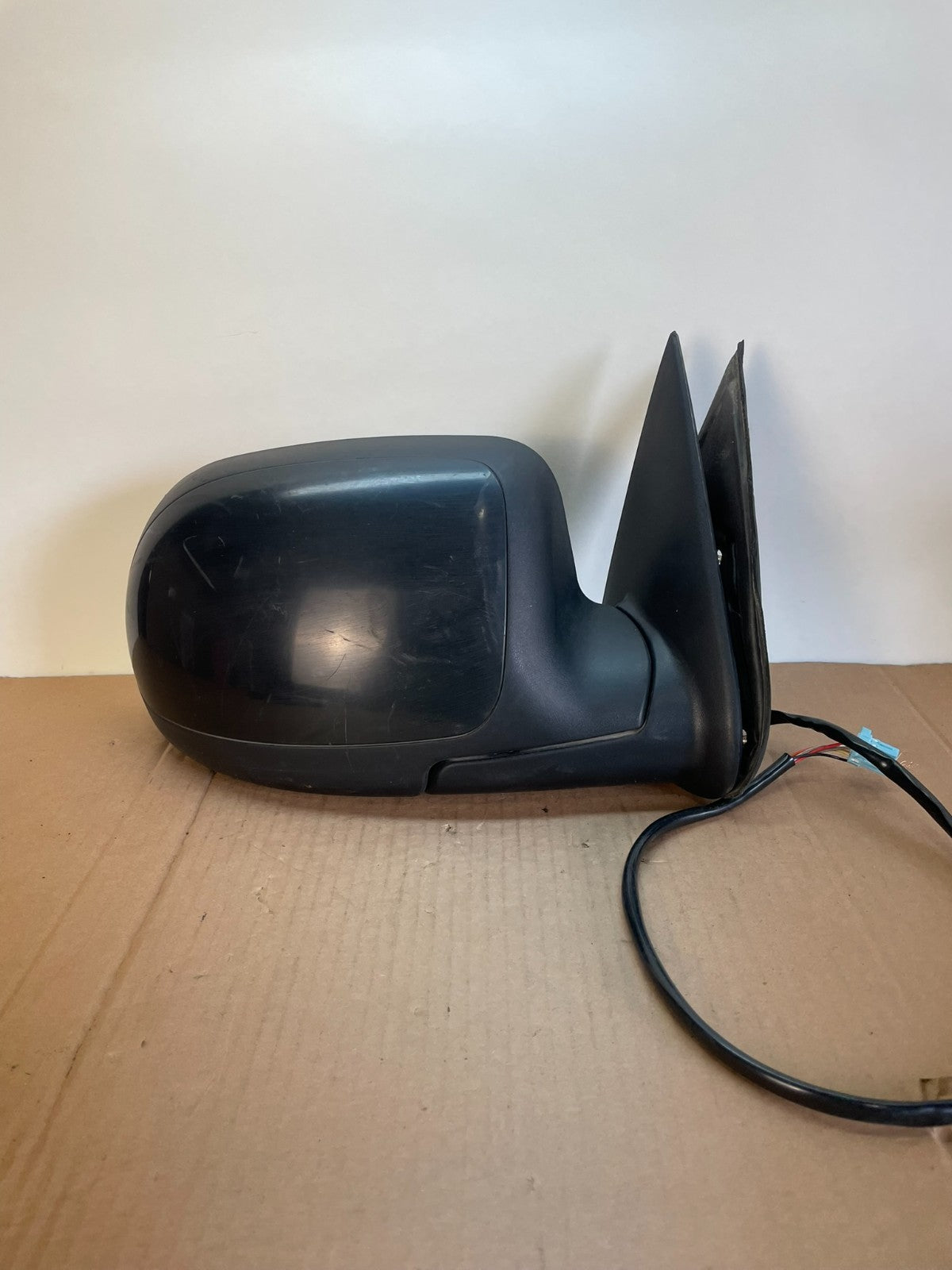 2003-2006 Chevrolet Tahoe Suburban Right Passenger Heated Mirror AG7751 DW0