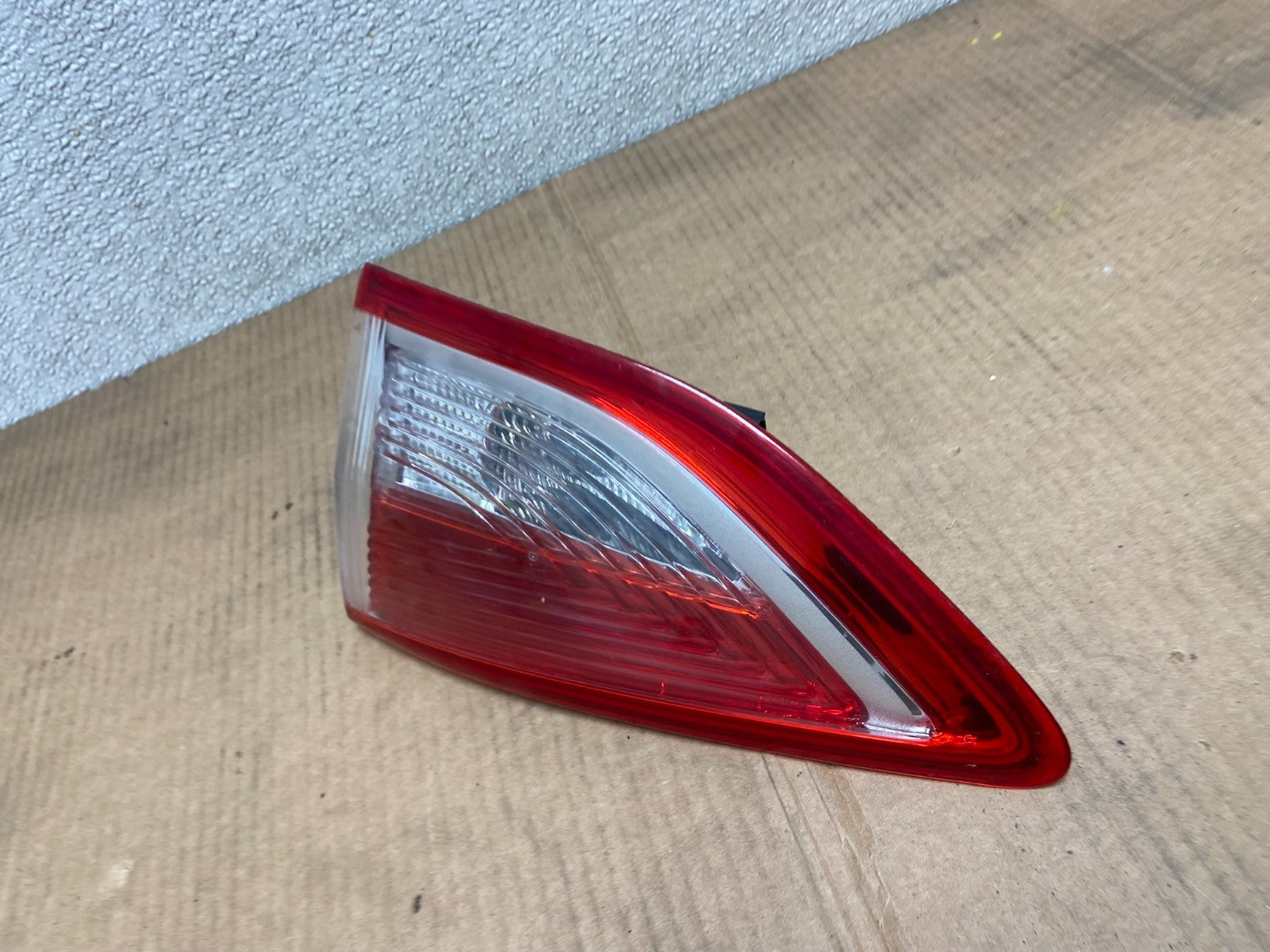 2013 to 2016 Ford Escape Right Passenger RH Side Inner Tail Light OEM AA5269 GD1