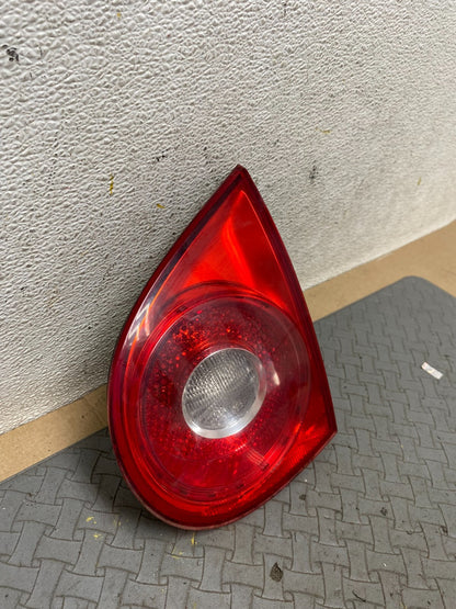 2006-2009 Volkswagen Golf Right Passenger Rh Tail Light Inner Trunk C5489 DG12