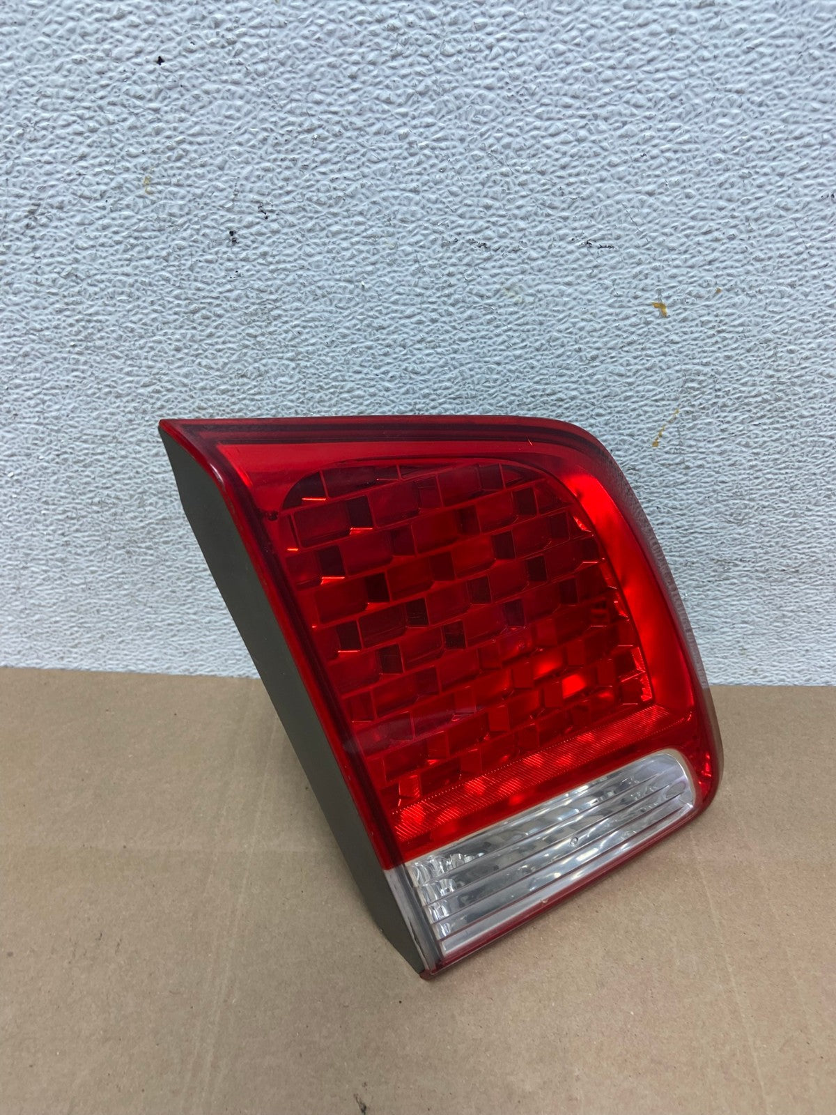 2011 2012 2013 Kia Sorento Left Driver Lh Inner Tail Light AE4867 LK2