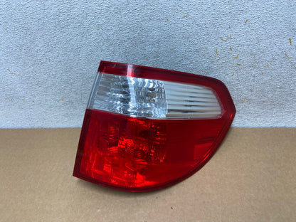 2005 2006 2007 Honda Odyssey Right Passenger RH Side Tail Light AI2553 LK0
