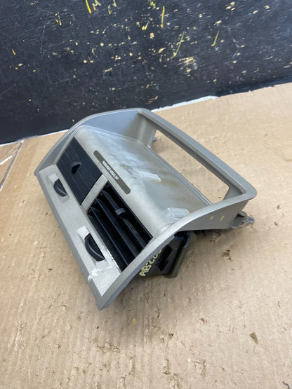 2008 to 2012 Ford Escape Center Dash Air Vent Panel Bezel Trim ab2254 DG3
