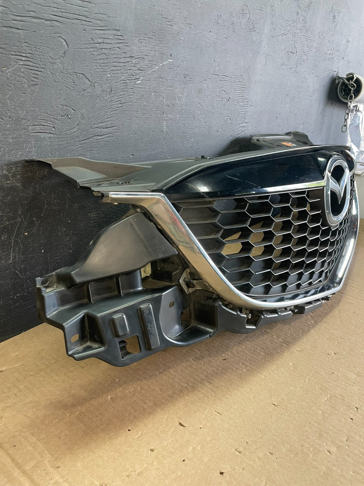 2012-2017 Mazda CX-5 Front Upper Grill Grille w/ Emblem AD0242 DG2