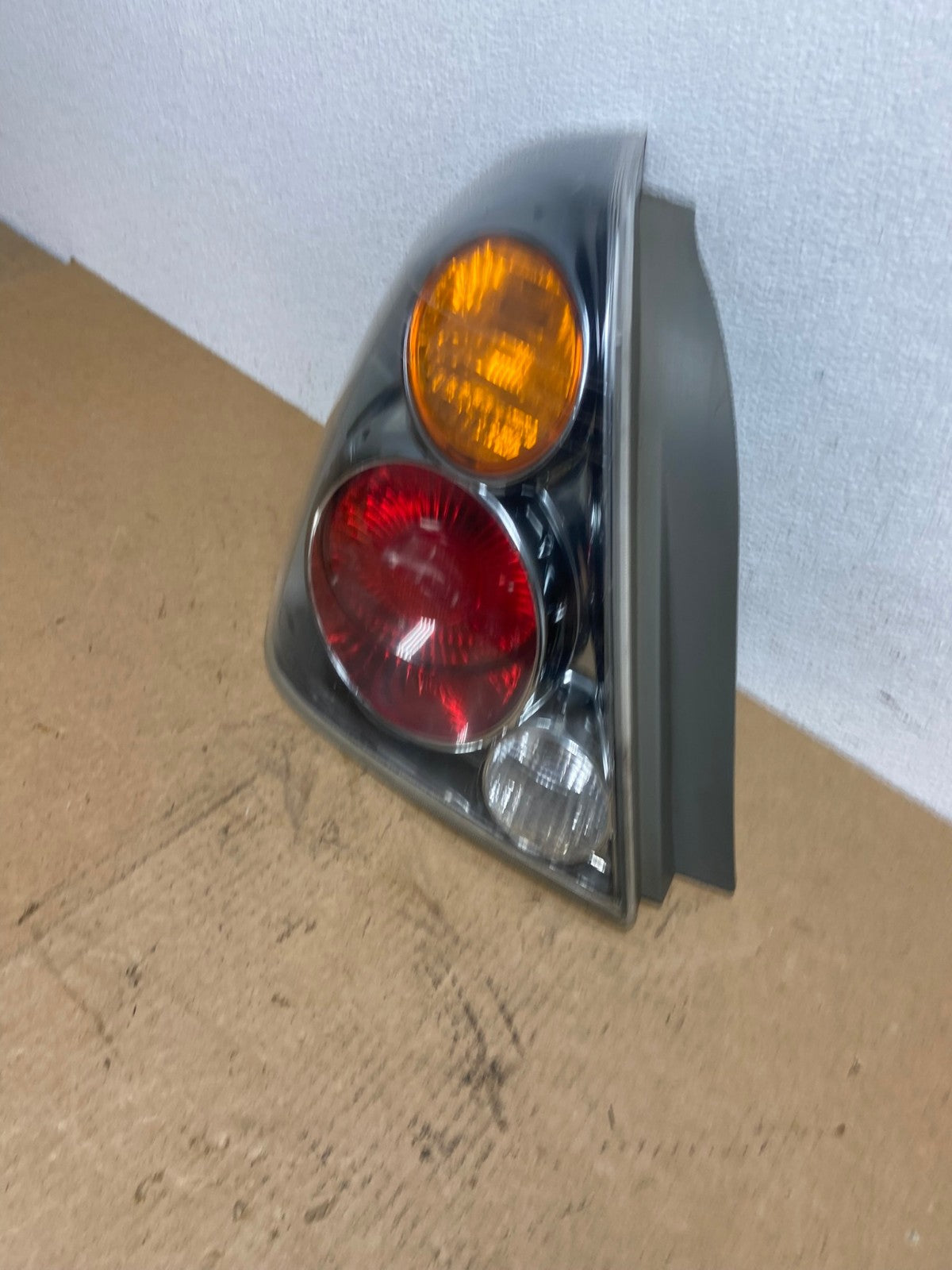 2002 2003 2004 Nissan Altima Tail Light Left Driver Lh Side OEM AC3029 LK1
