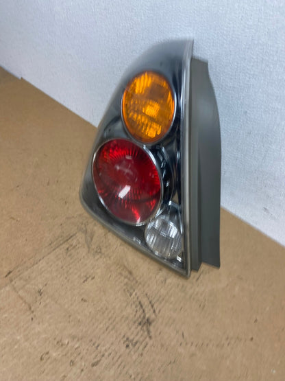 2002 2003 2004 Nissan Altima Tail Light Left Driver Lh Side OEM AC3029 LK1