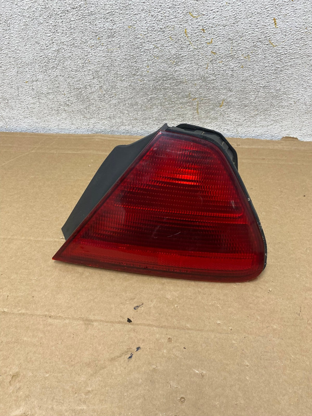 1998 - 2002 Honda Accord Coupe 2-door Right Passenger Tail Light AH8220 LK0