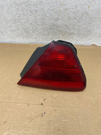 1998 - 2002 Honda Accord Coupe 2-door Right Passenger Tail Light AH8220 LK0