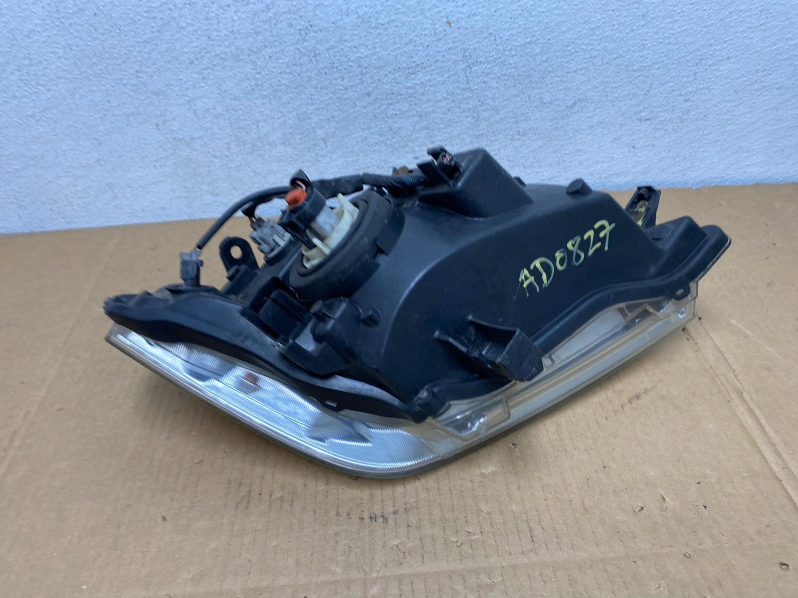 2008 to 2012 Nissan Pathfinder Halogen Headlight Left Driver Lh AD0827 DW6
