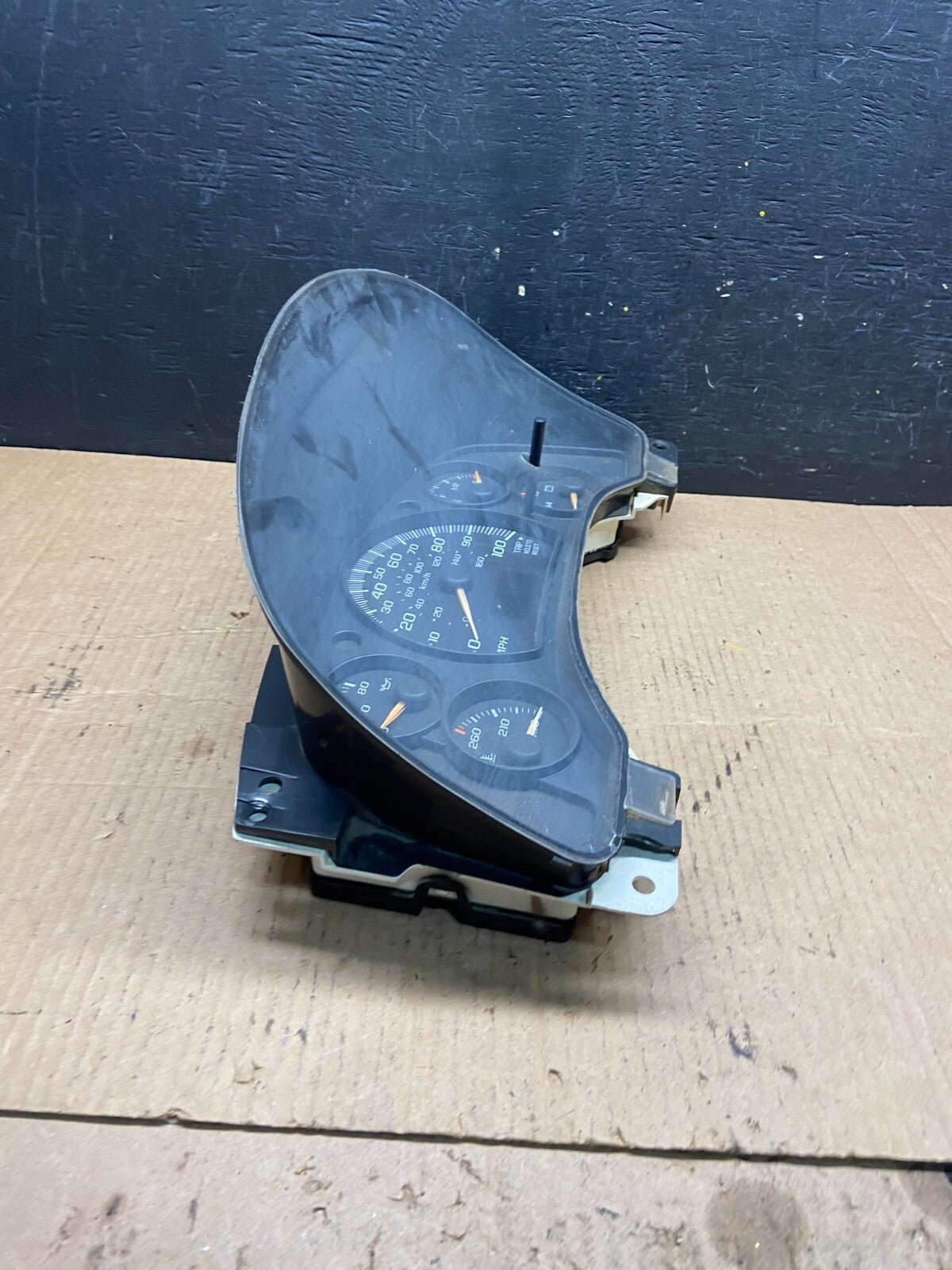 2004 to 2007 Chevrolet Express Speedometer Cluster Gauge M4470 PS1