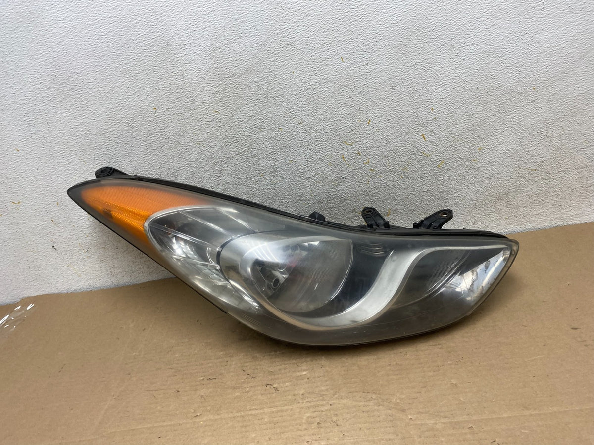 2011 2012 2013 Hyundai Elantra Right Passenger Headlight AH9422 DW0