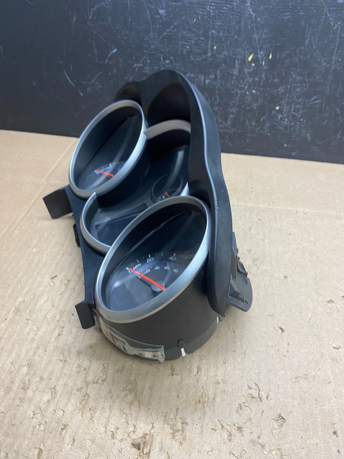 2013 2014 Chevrolet Cruze Cluster Gauge Speedometer 95129378 AB9745 DG2