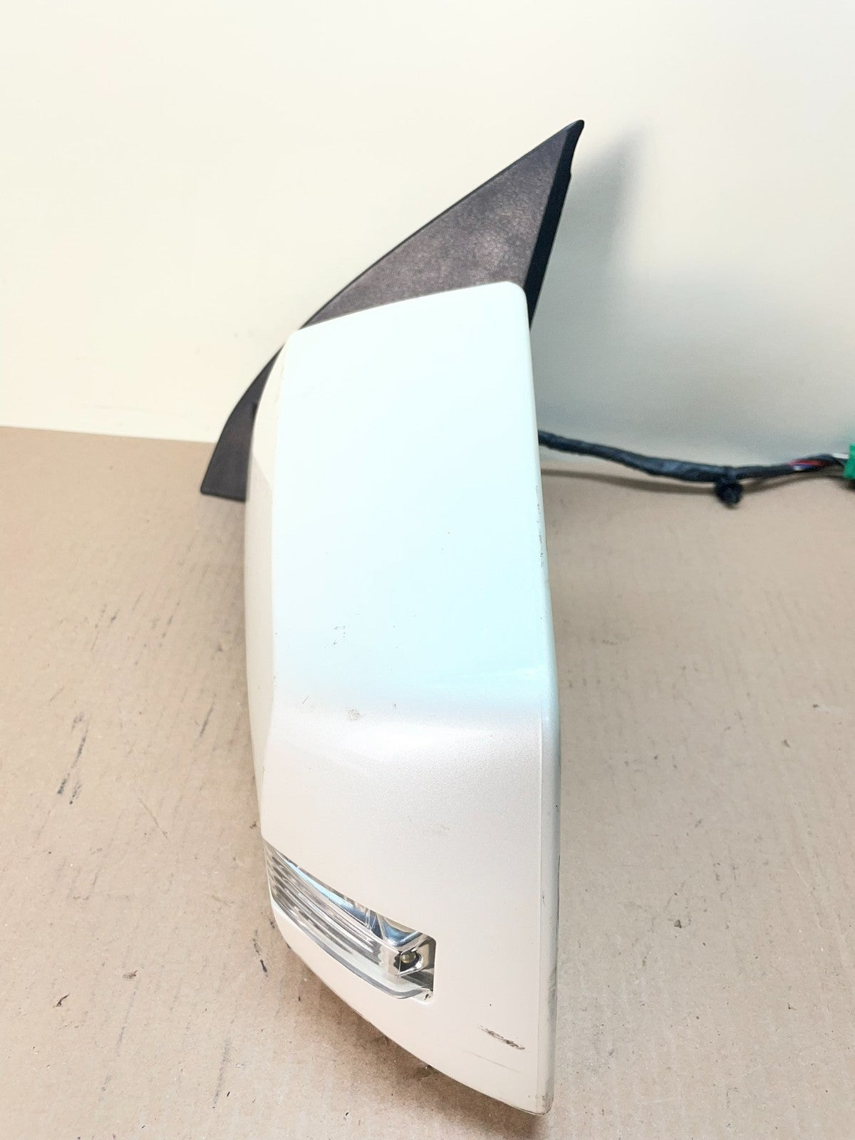2009 to 2014 GMC Acadia Left Driver LH Power View Heated Mirror AJ0602 DG9