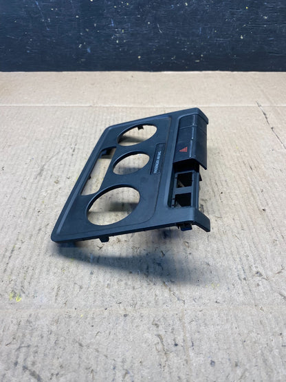 2012 - 2019 Volkswagen Beetle Center Console Climate Control Dash Bezel R6076 DG1