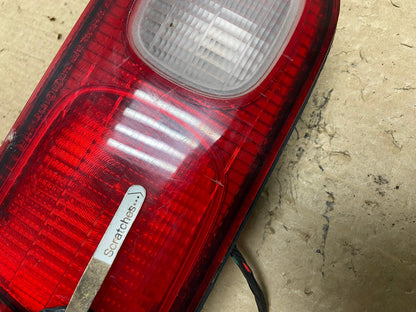 1998 to 2001 Acura Integra Right Passenger RH Side Inner Tail light AF8171 LK3