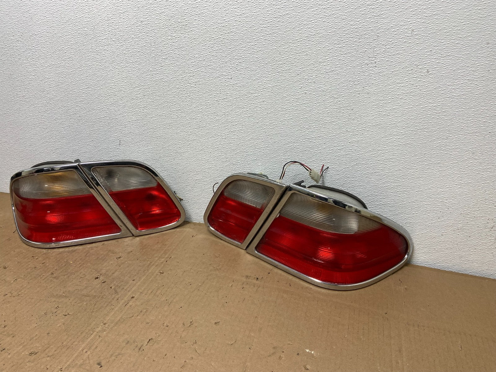 1998 - 2003 Mercedes Benz W208 CLK Left+Right Side Tail Lights + Inner AB6678 DW1