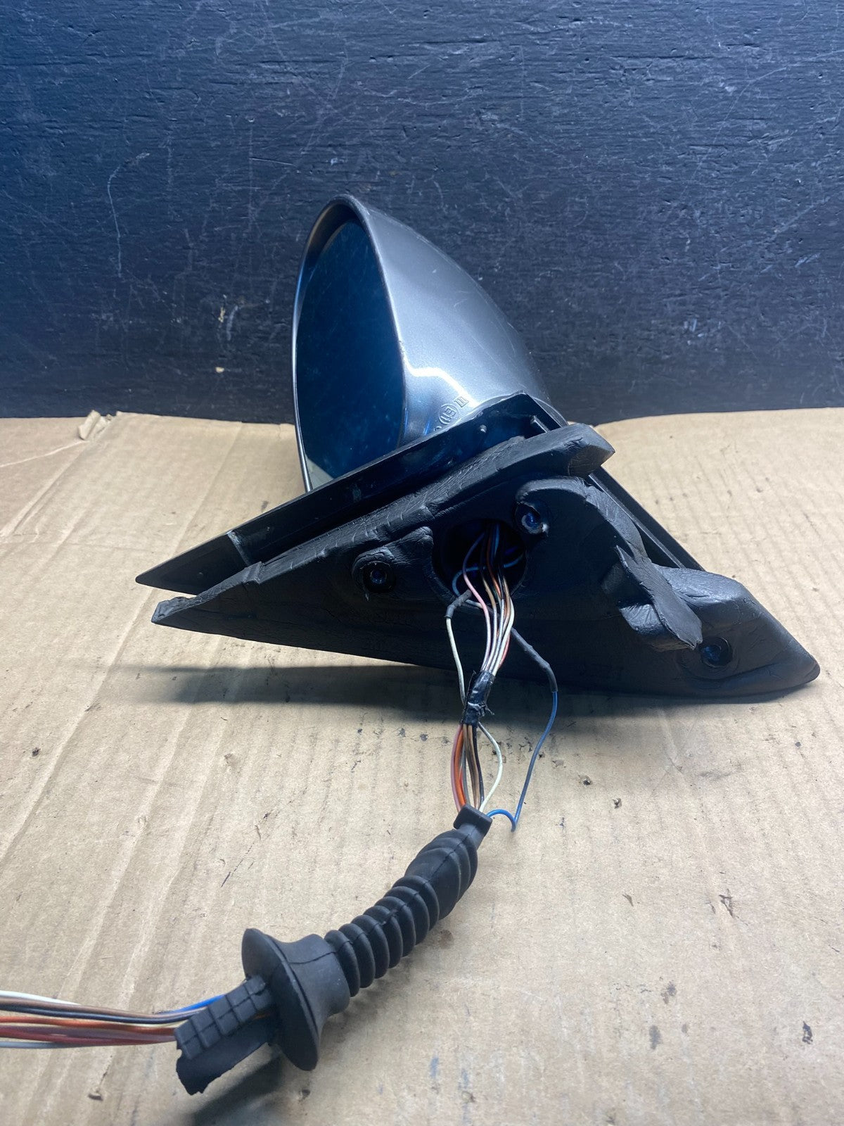 2001 to 2003 BMW 525 Right Passenger Side View Mirror AE22574