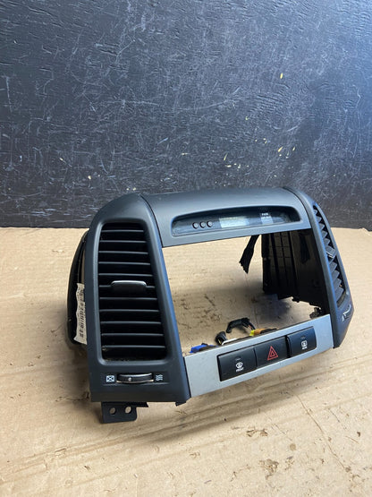 2007 to 2009 Hyundai Santa Fe Center Dashboard Radio Bezel Trim AF2228 DW1