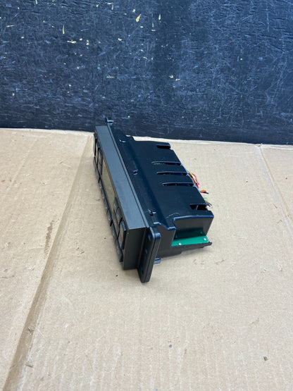 2003 to 2006 Lincoln Town Car Climate Control Panel AH5544 DW2