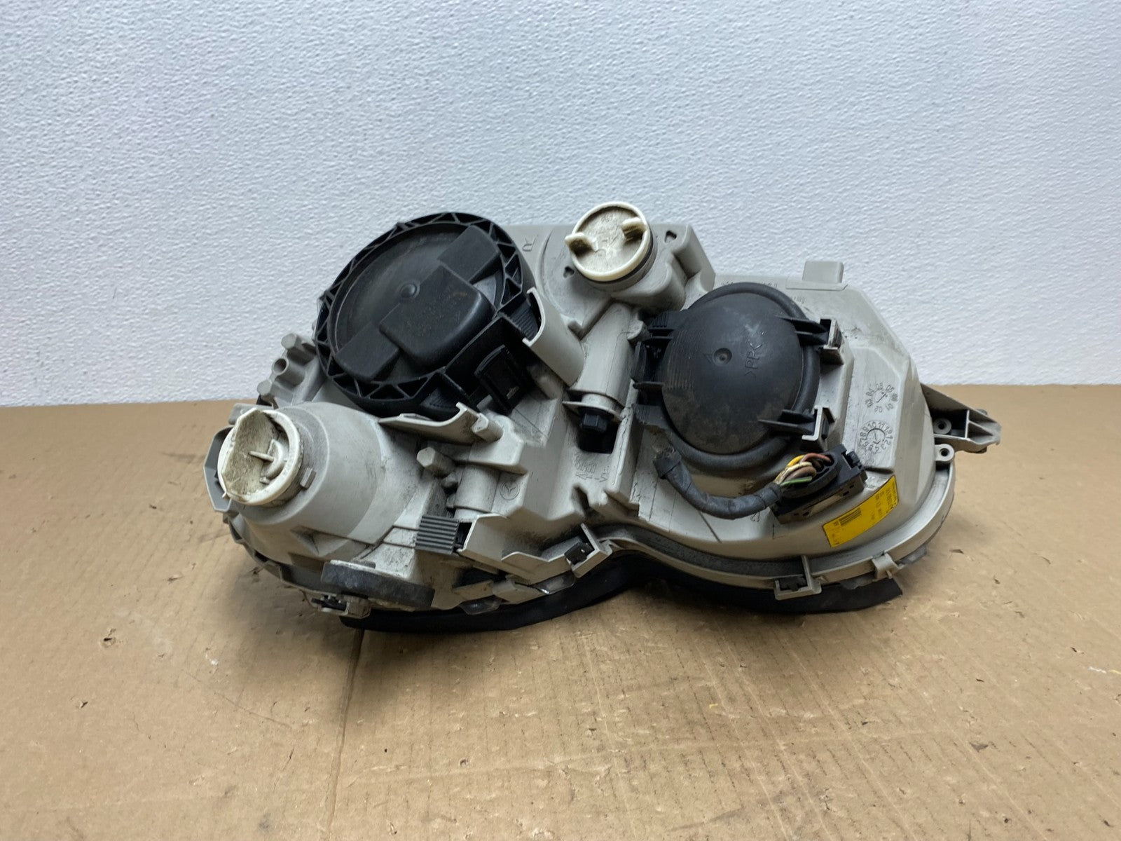 2001 - 2004 Mercedes-Benz C Class Halogen Right Passenger Headlight AB8306 DW4