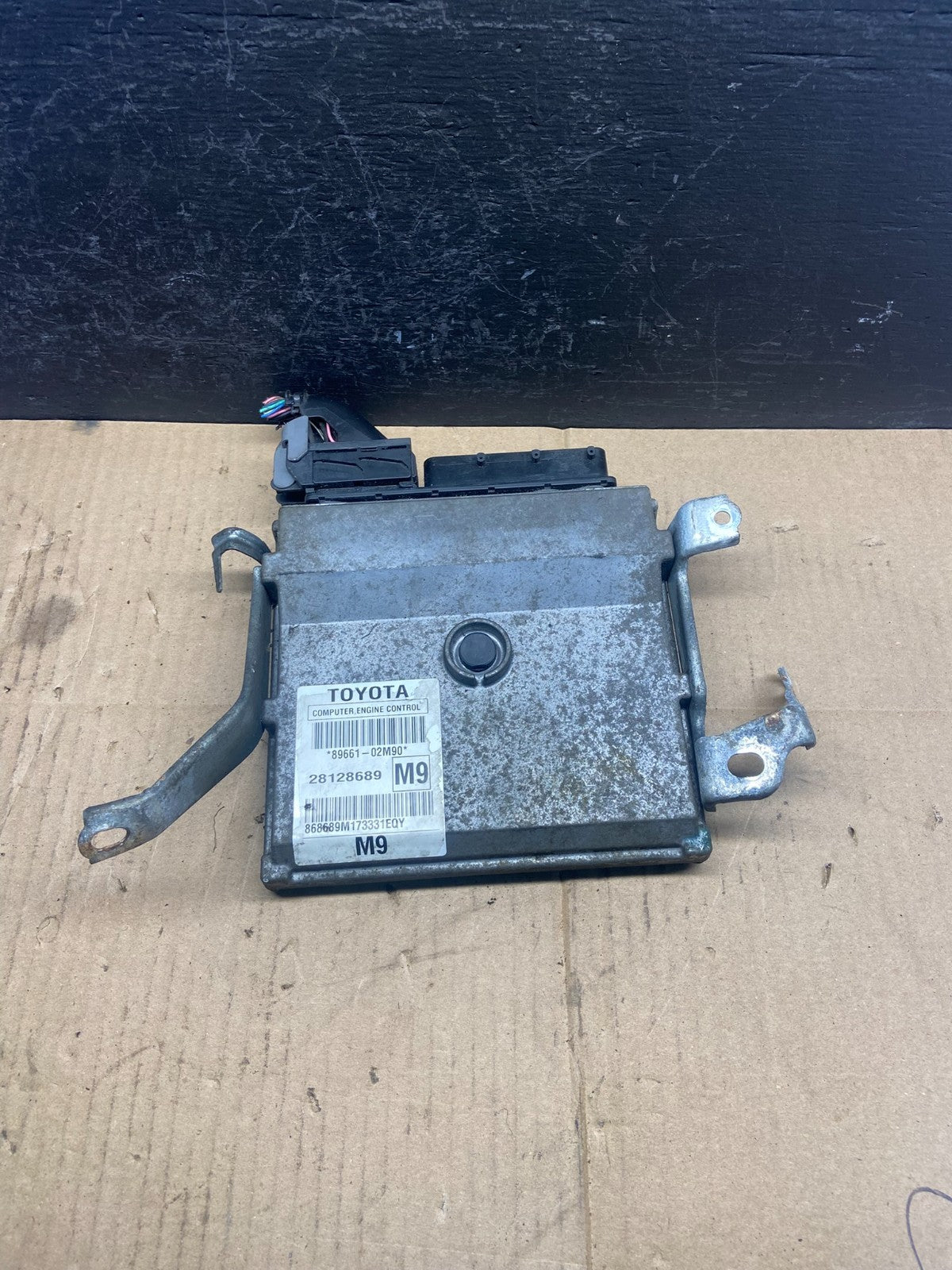 2009 to 2010 Toyota Corolla Engine Control Computer ECU PCM ad1818 DG0