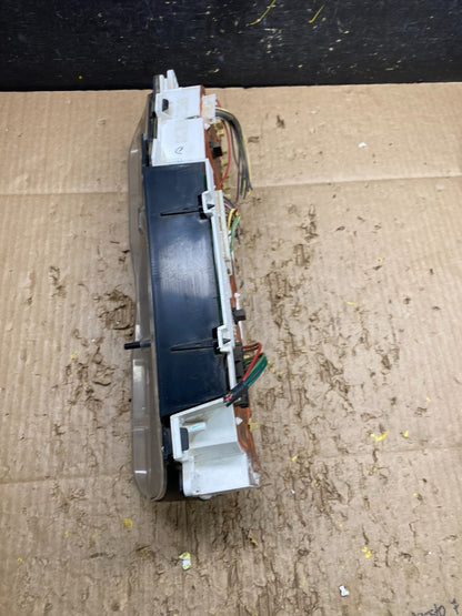 2001 - 2002 Ford Econoline E250 E350 Van Speedometer Instrument Cluster V7360 DG4