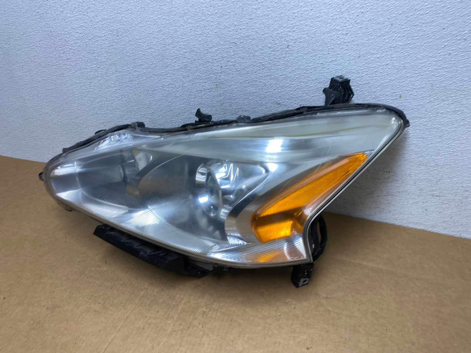 2013 2014 2015 Nissan Altima Left Driver LH Side Halogen Headlight AD4472 DW1