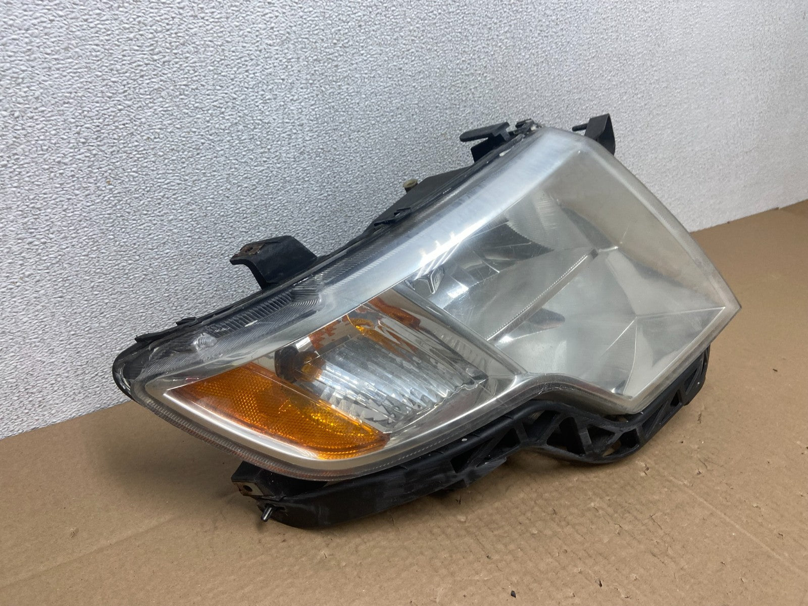 2007 to 2010 Ford Edge Right Passenger RH Halogen Headlight AB6184 DW2