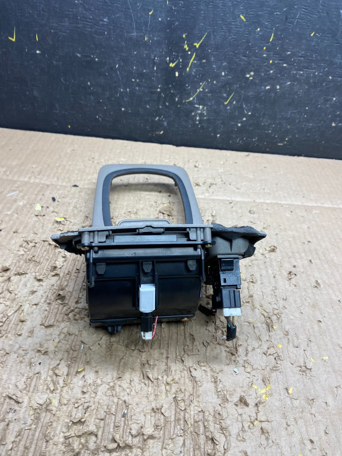 2002-2004 Infiniti i35 Center Console Shifter Floor Bezel Trim Panel V7902 DG4