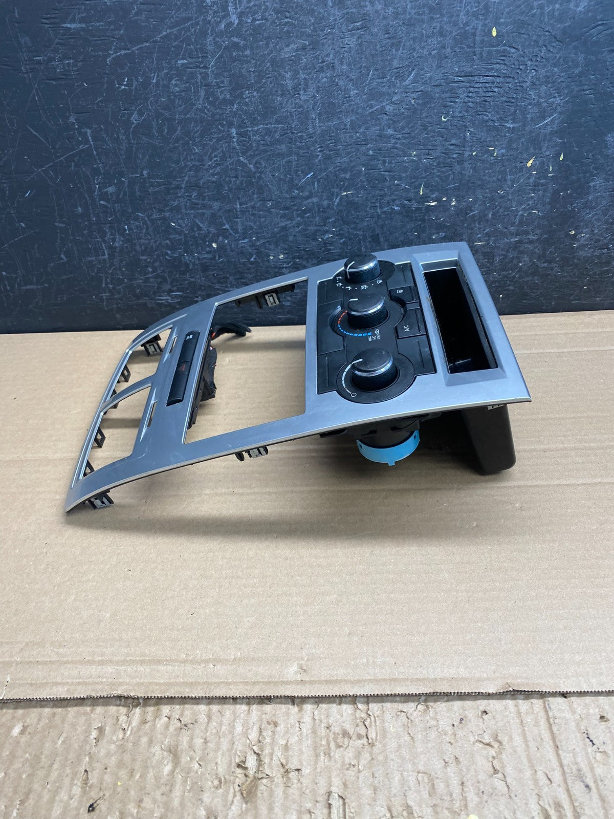 2008 - 2010 Dodge Charger Dash Climate Temperature Control Radio Bezel AF6564 DG1