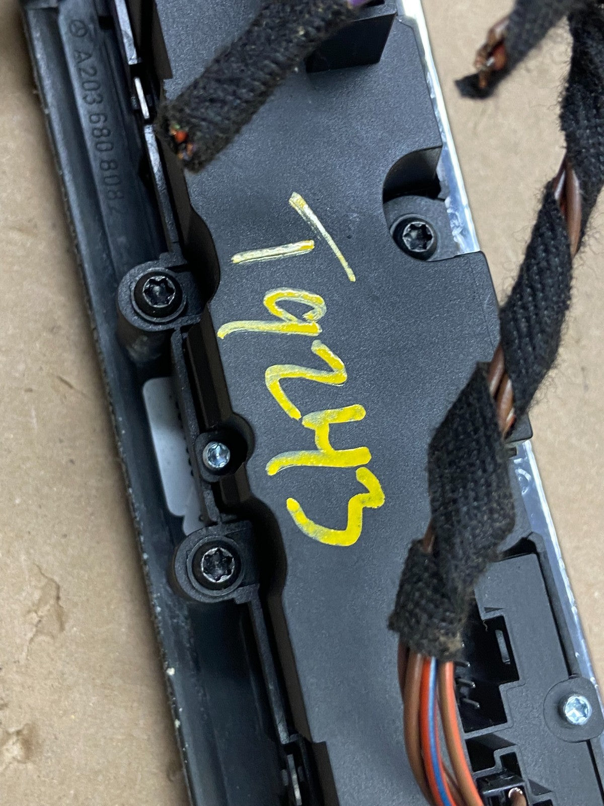 2005 - 2007 Mercedes C230 C240 Center Console Switch Control Unit t9243 DG6