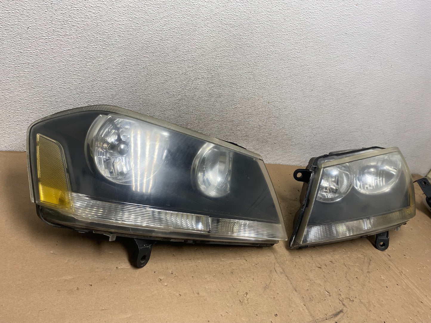 2008 to 2014 Dodge Avenger Left+Right Side Set Black Headlights AG5385 DW1