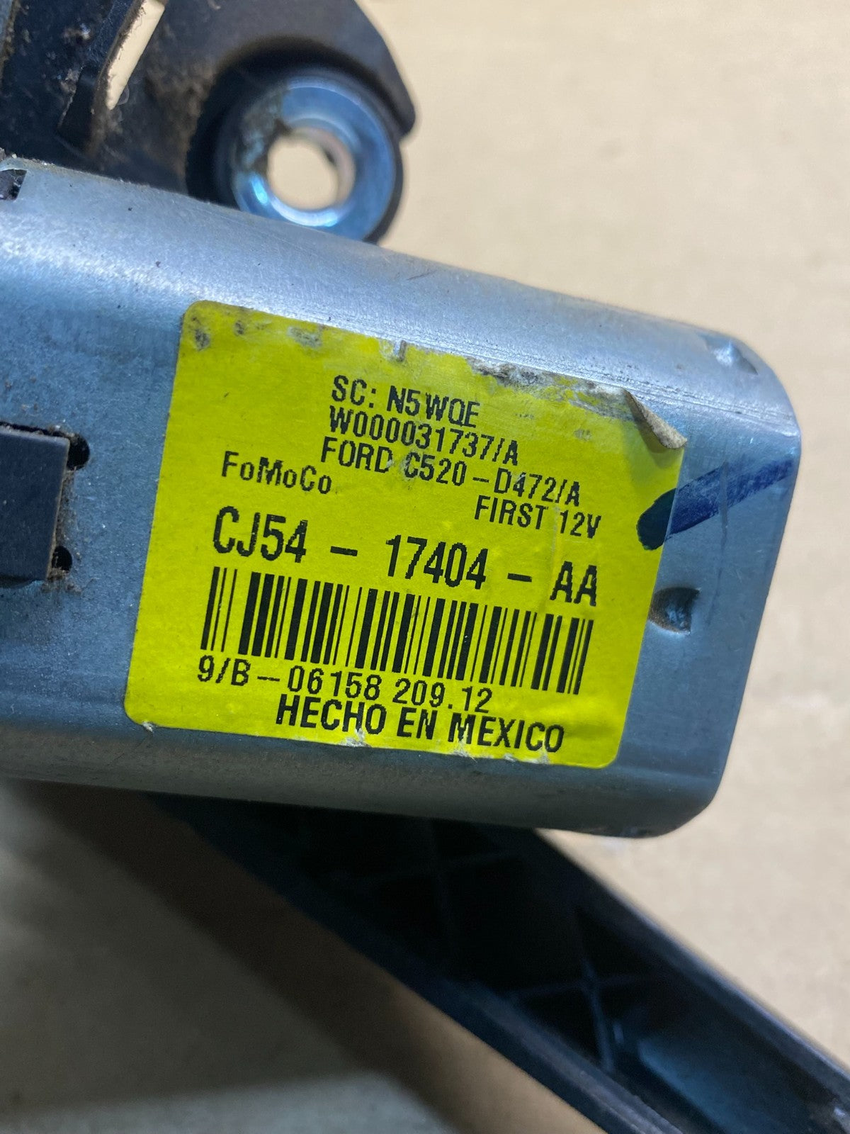 2013 to 2019 Ford Escape Rear Windshield Wiper Motor AD3522 DG6
