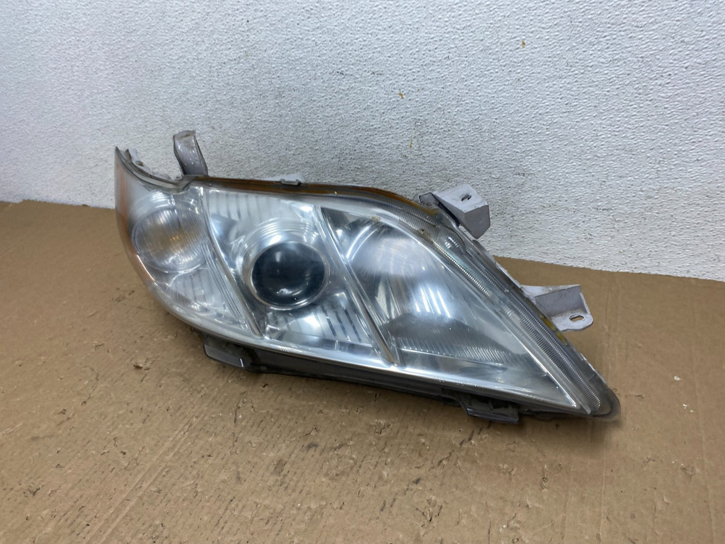 2007 - 2009 Toyota Camry Halogen Right Passenger Headlight AD8126 DW1