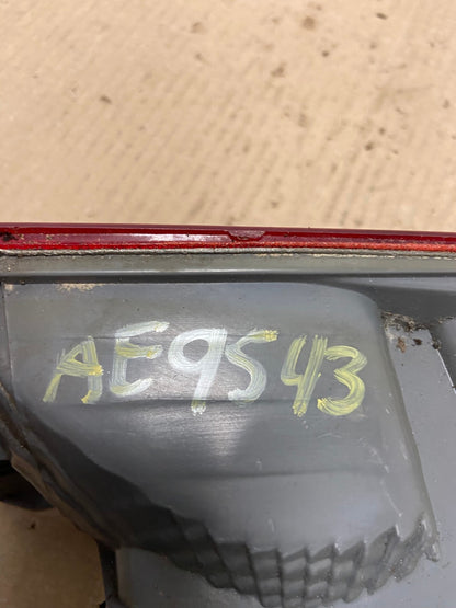 2000 to 2001 Toyota Camry Right Passenger Rh Tail Light AE9543 LK6