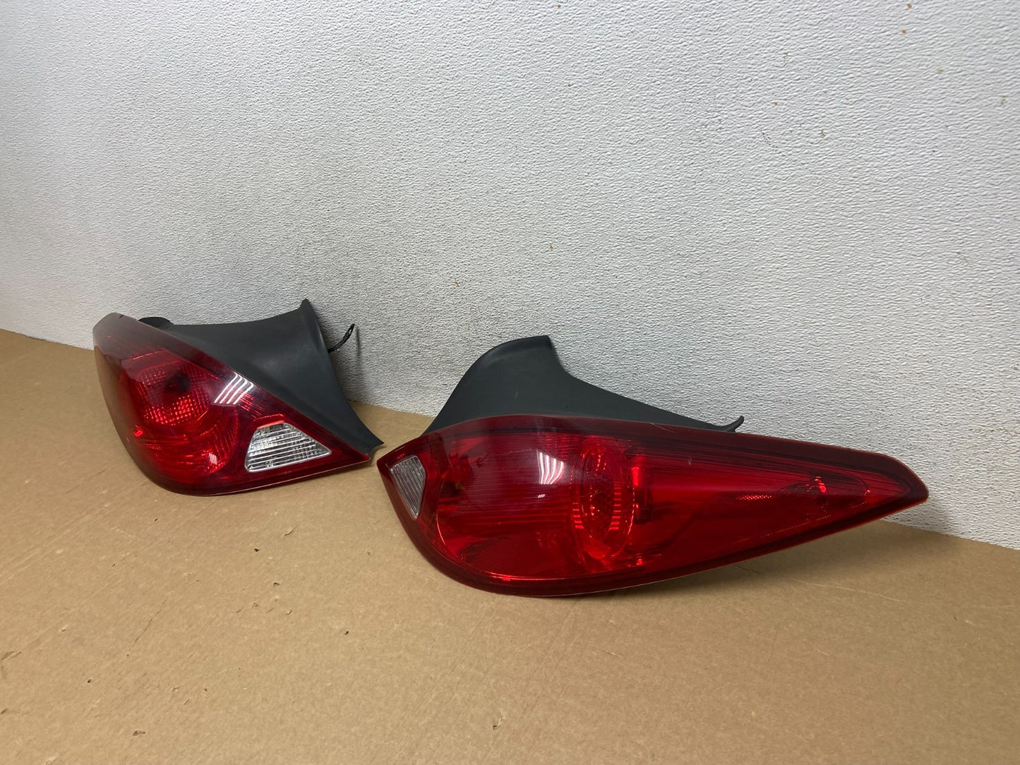 2006 - 2009 Pontiac G6 Coupe Left+Right Side Tail Lights AF99311