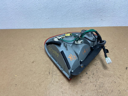 2000-2002 Hyundai Accent Sedan Right Passenger RH Tail Light OEM AC3199 DW3