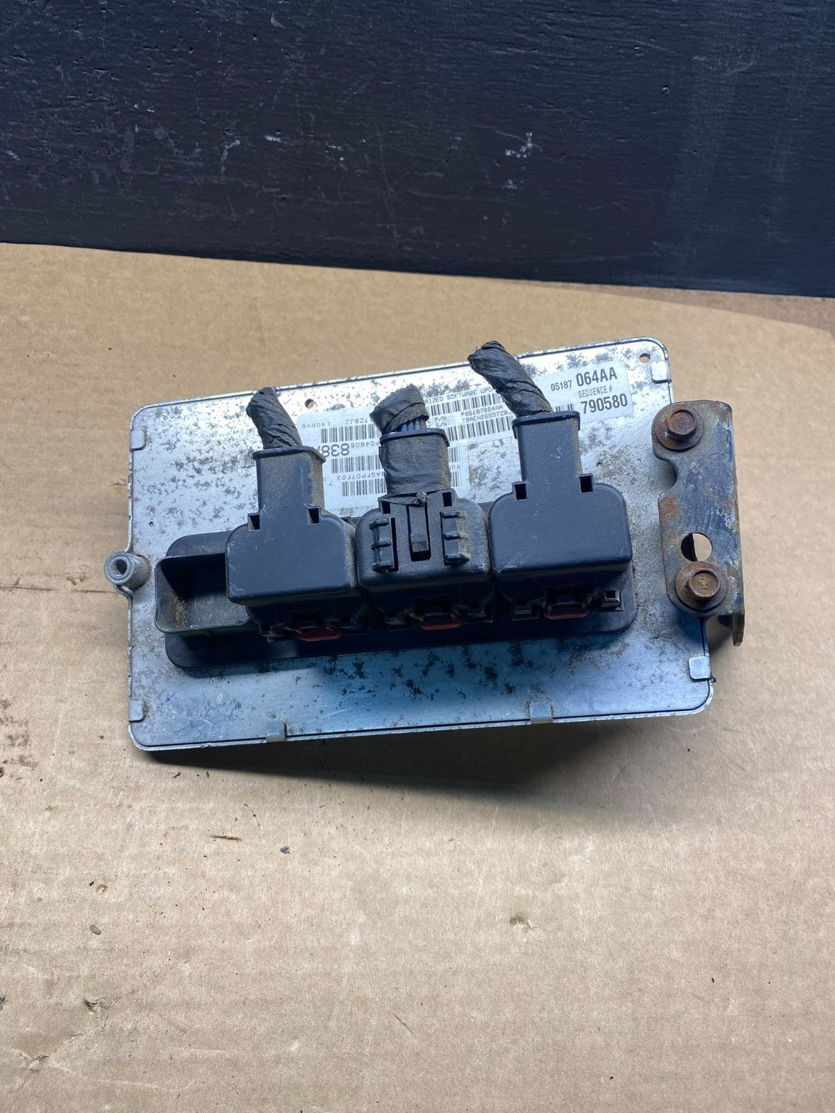 2006 Dodge Charger Chrysler 300 3.5L Engine Control ECU ECM AC8681 DG0