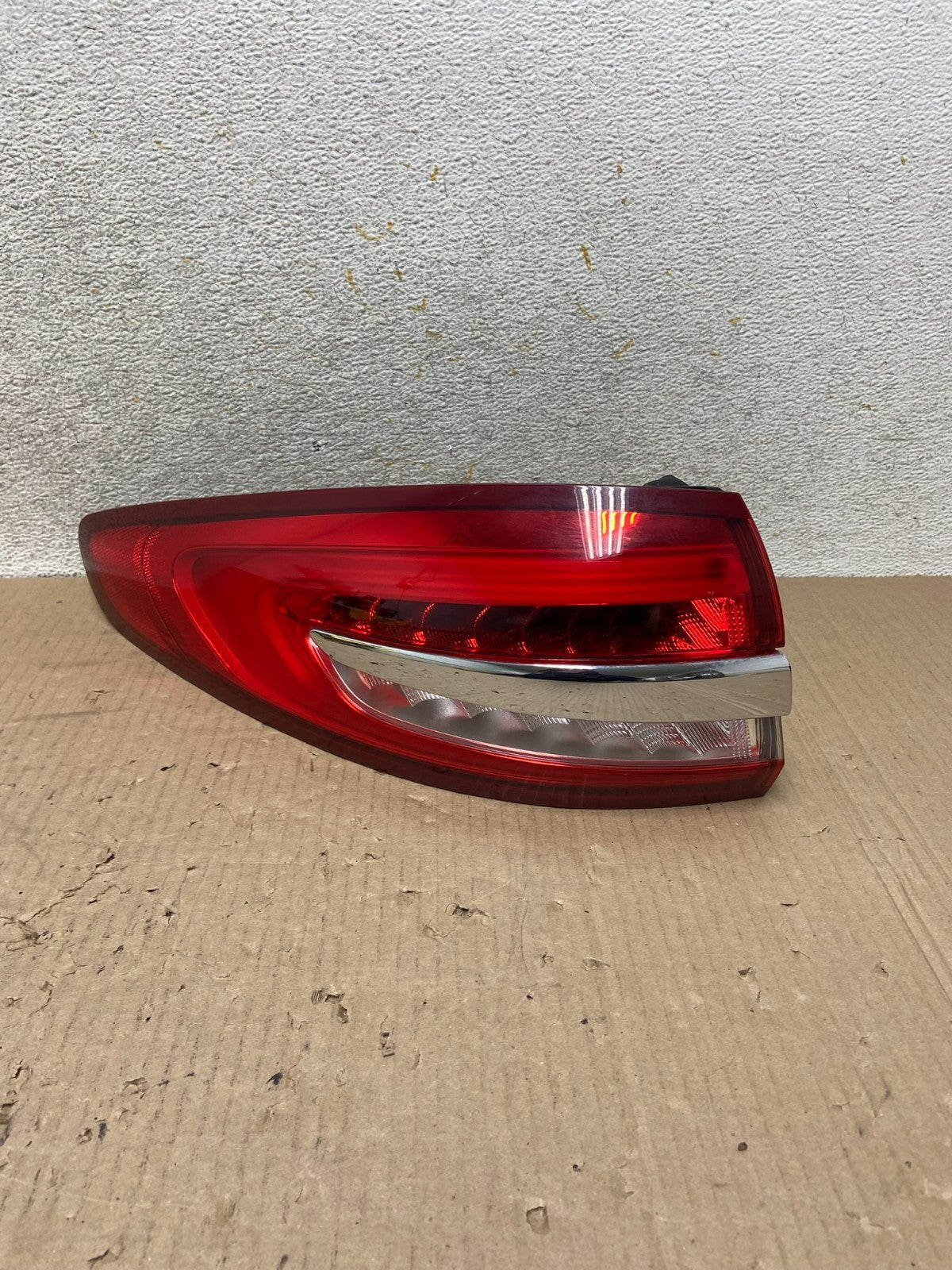 2017 - 2018 Ford Fusion Left Driver LH Side Tail Light AJ1799 LK0