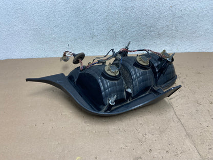 2005 - 2009 Ford Mustang Right Passenger RH Side Tail Light AG5633 LK4